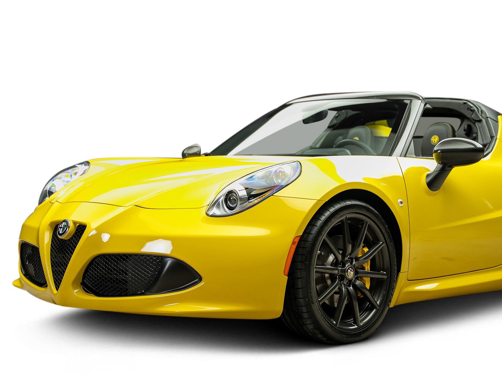 Used 2016 Alfa Romeo 4C Spider RWD image 15