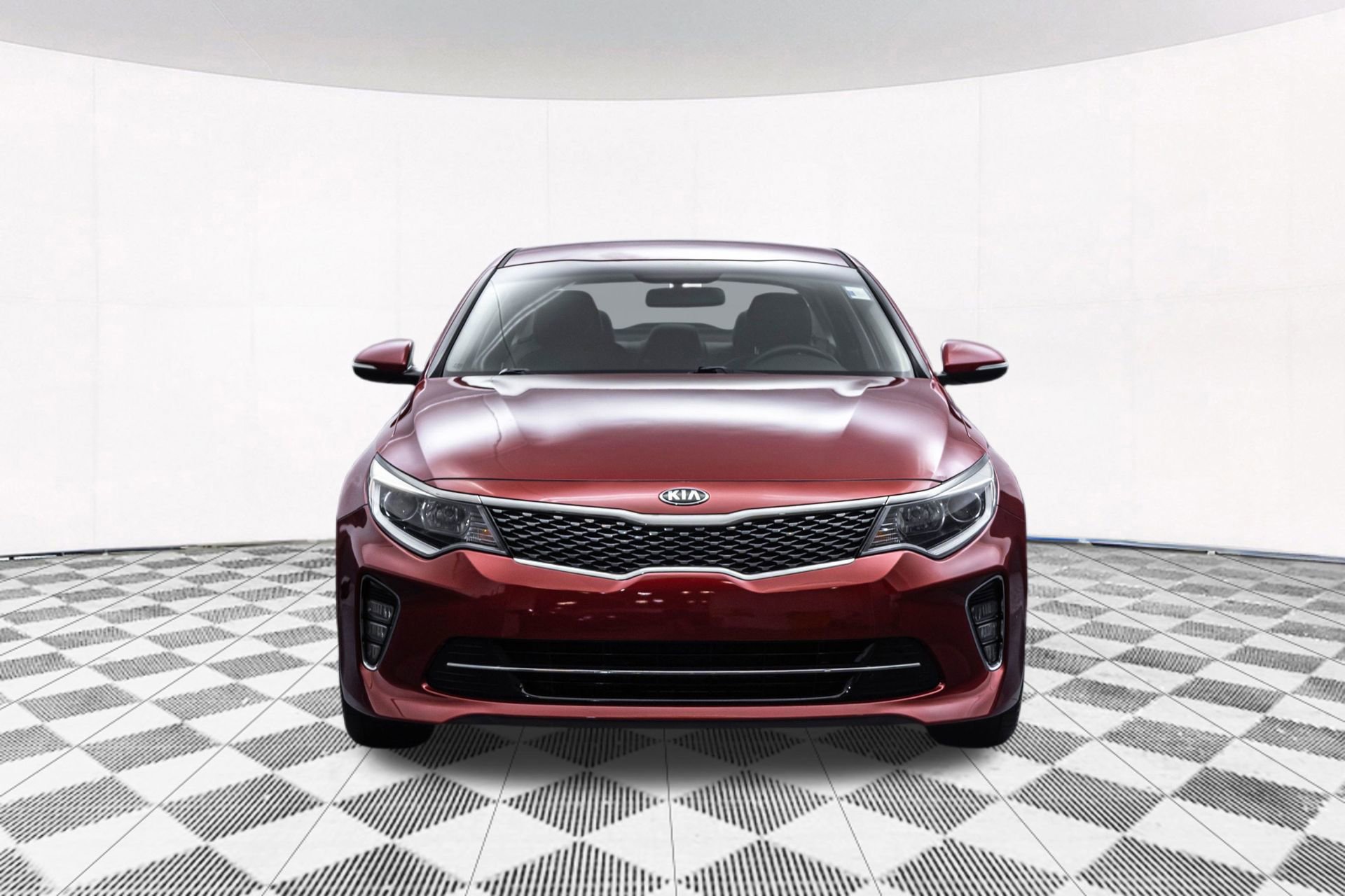 Used 2018 Kia Optima S image 16