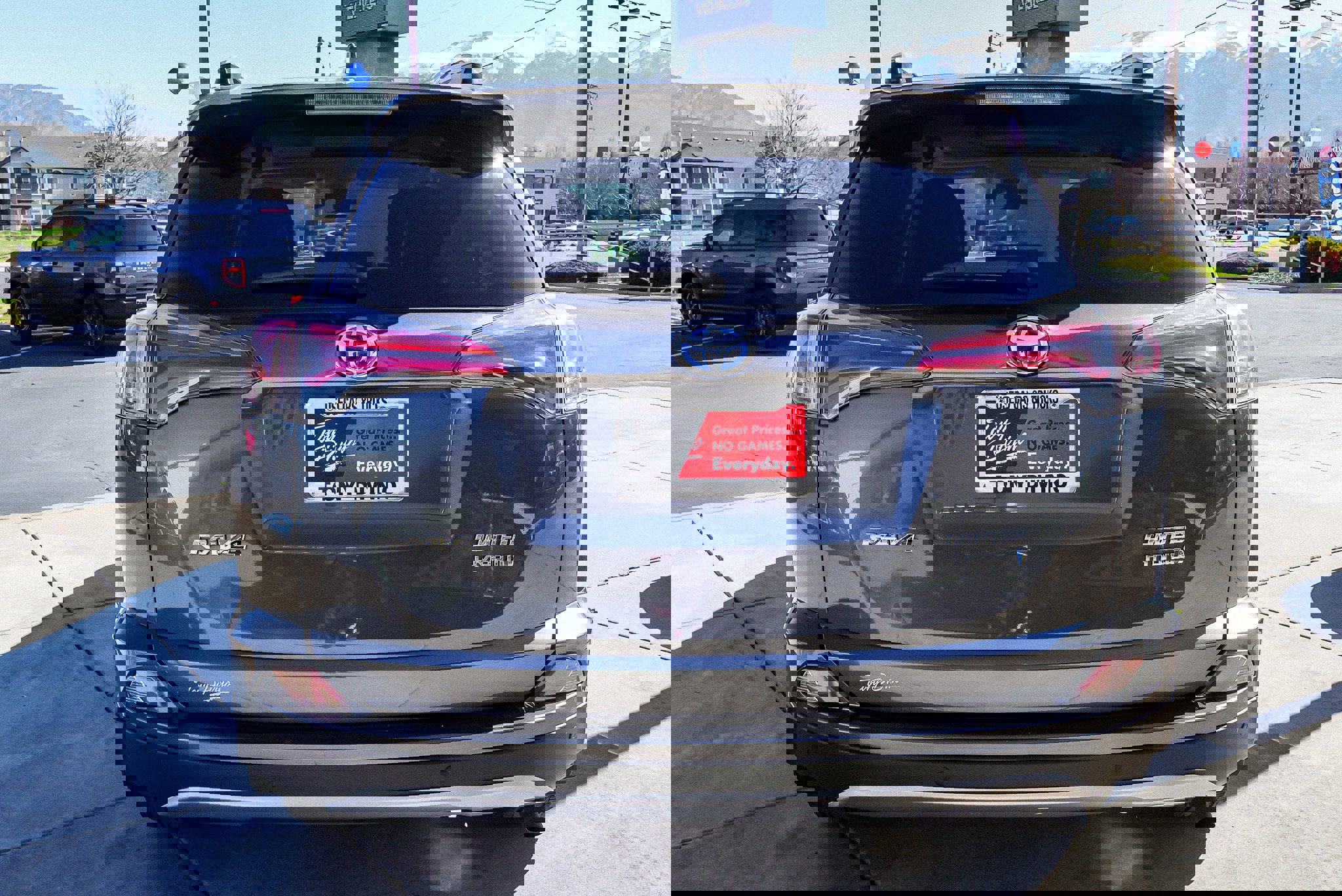 Used 2018 Toyota RAV4 Limited image 7