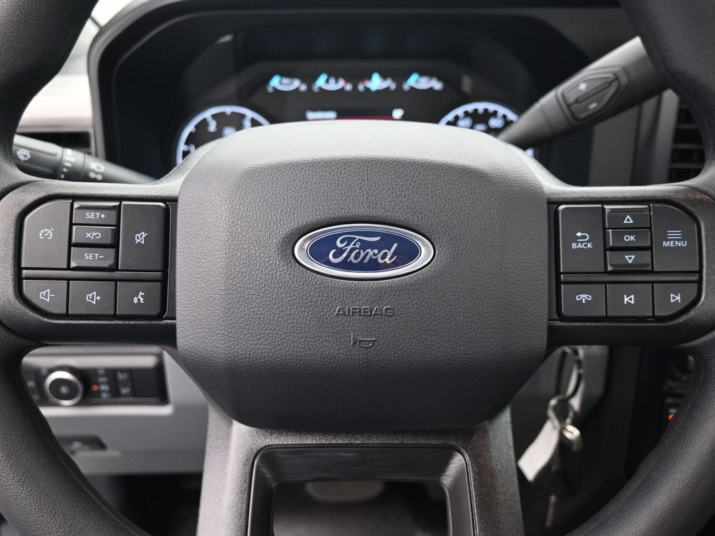 New 2026 Ford F350 XL w/ FX4 Off-Road Package AWD/4WD image 10
