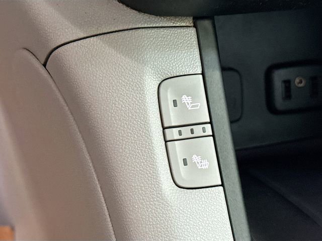 Used 2018 GMC Acadia SLT AWD/4WD image 21