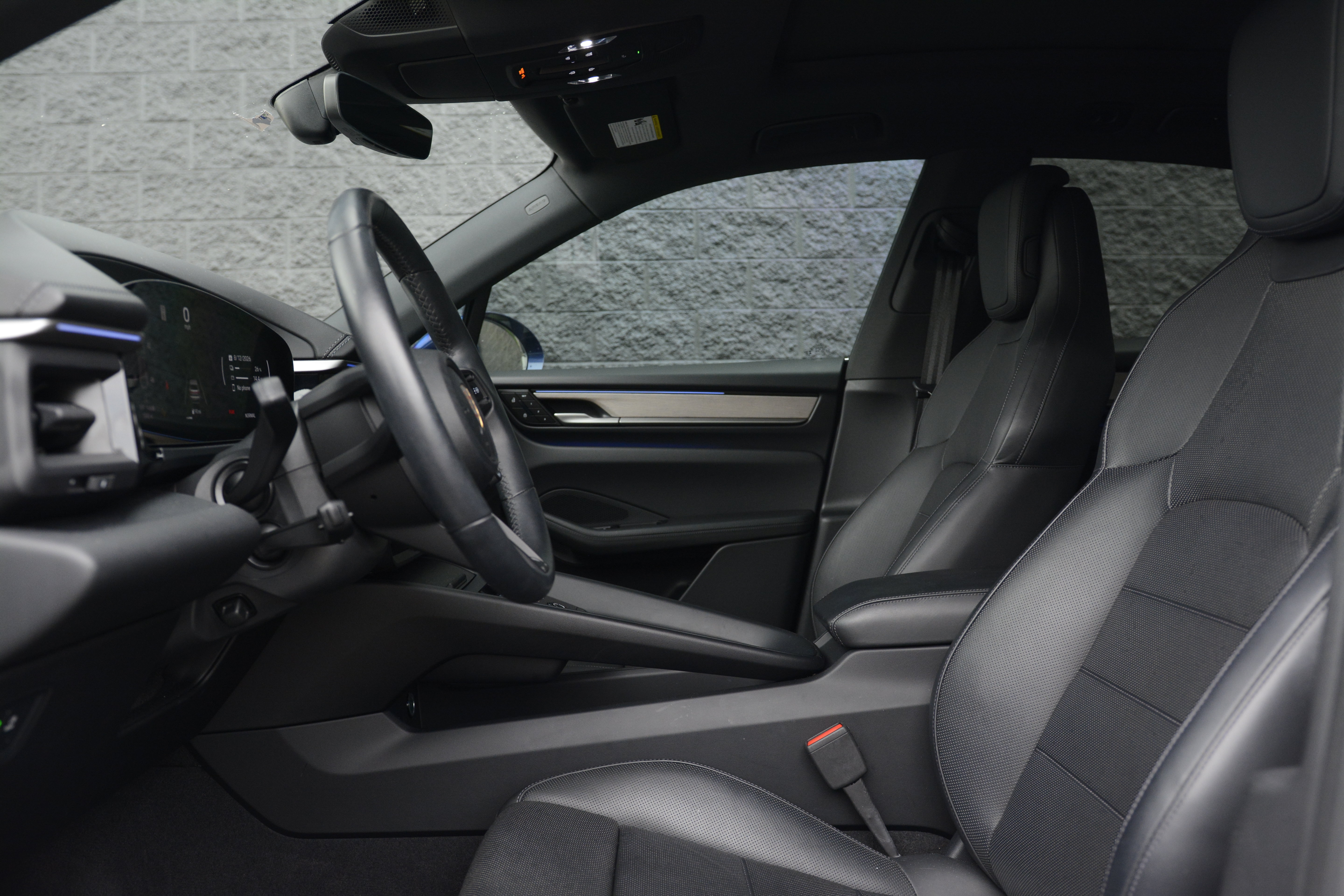 Certified 2024 Porsche Macan 4 Electric AWD/4WD image 15