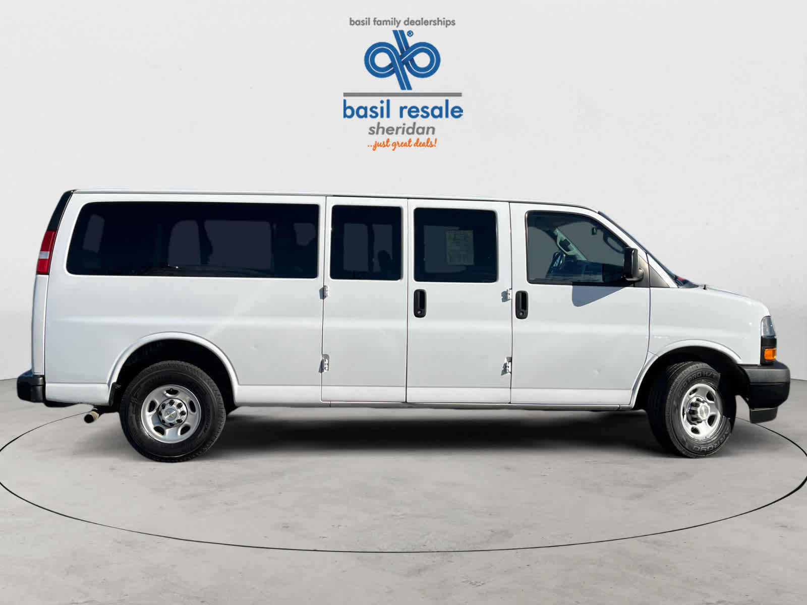 Used 2021 Chevrolet Express 3500 LS image 6