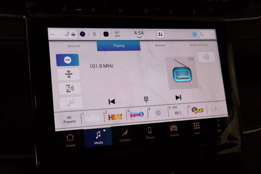 New 2025 Jeep Grand Cherokee L Limited image 32