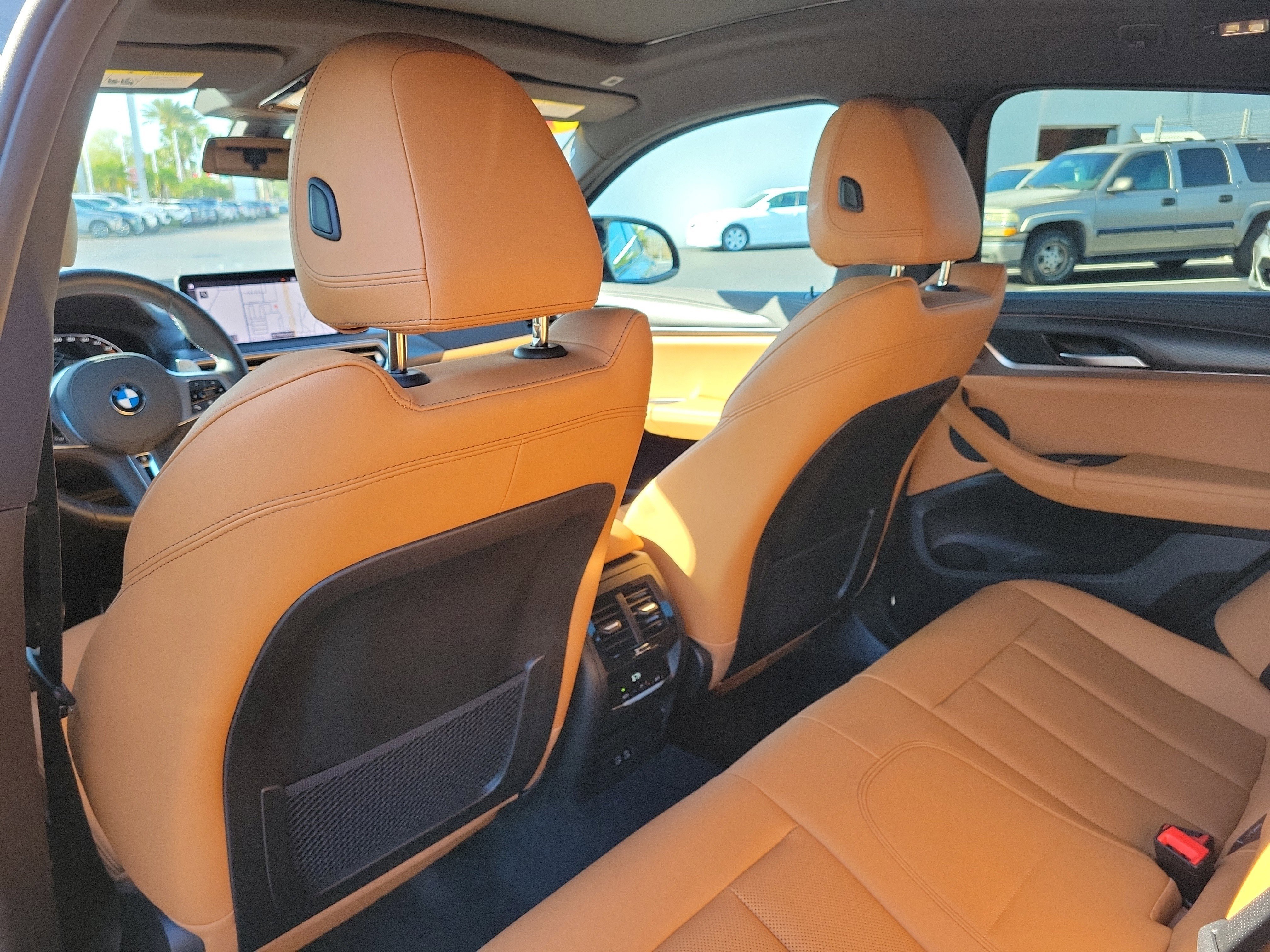 Used 2025 BMW X4 M40i image 12