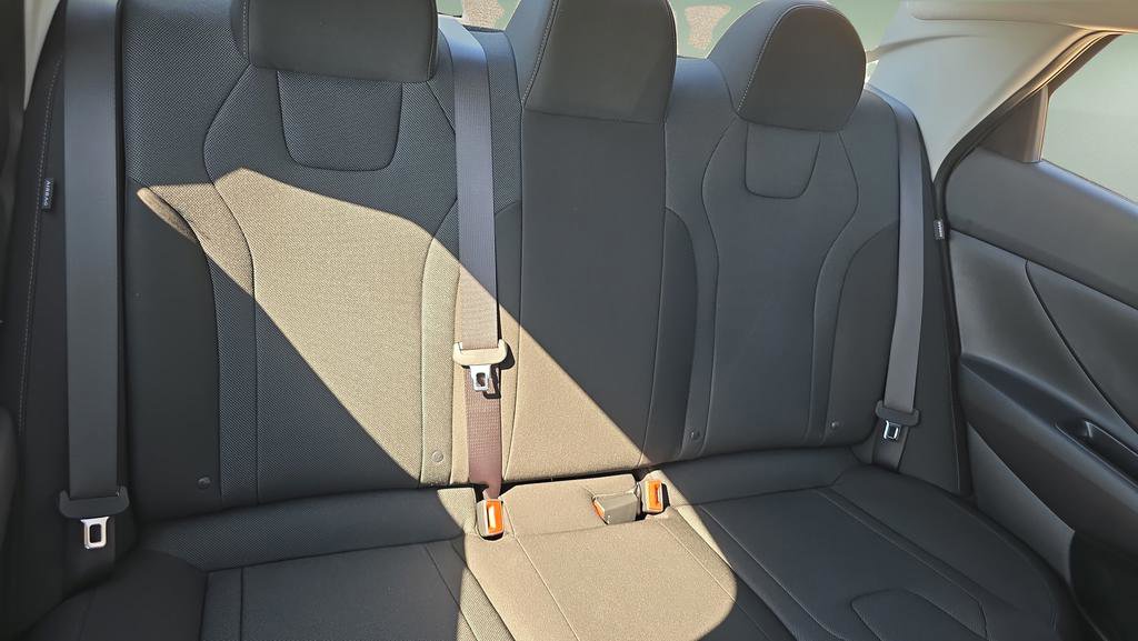 New 2026 Hyundai Elantra SE FWD image 10