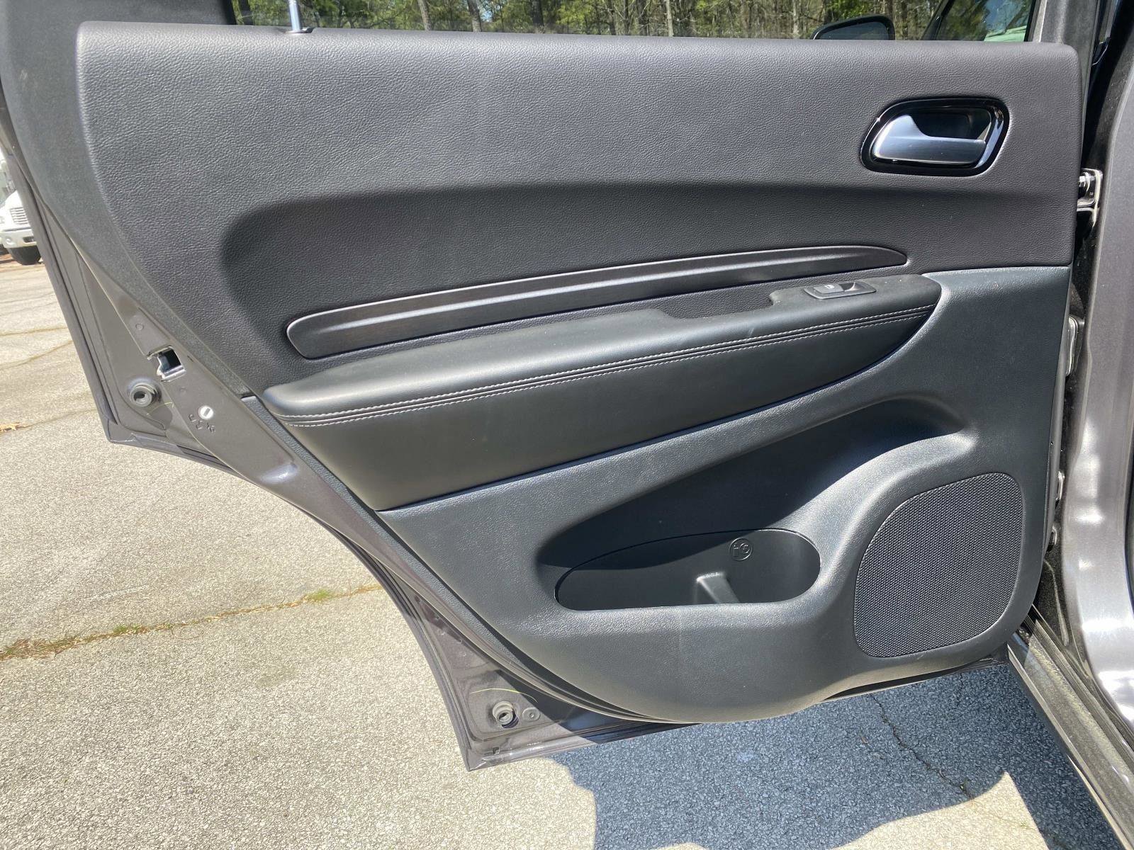 Used 2024 Dodge Durango SXT w/ SXT Blacktop Group image 16