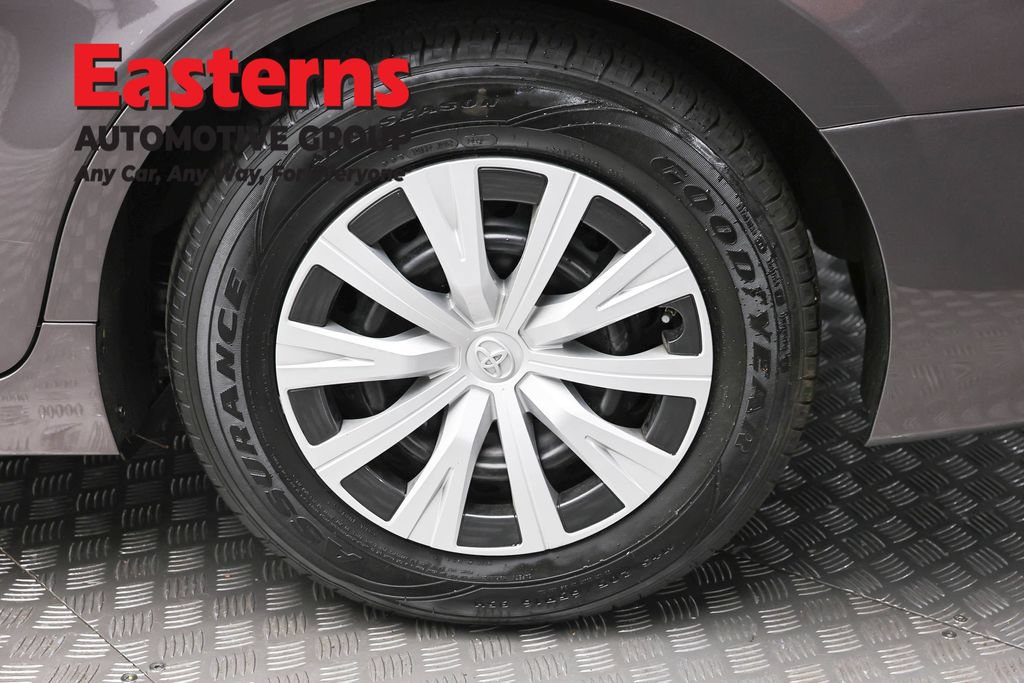 Used 2023 Toyota Camry LE FWD image 8