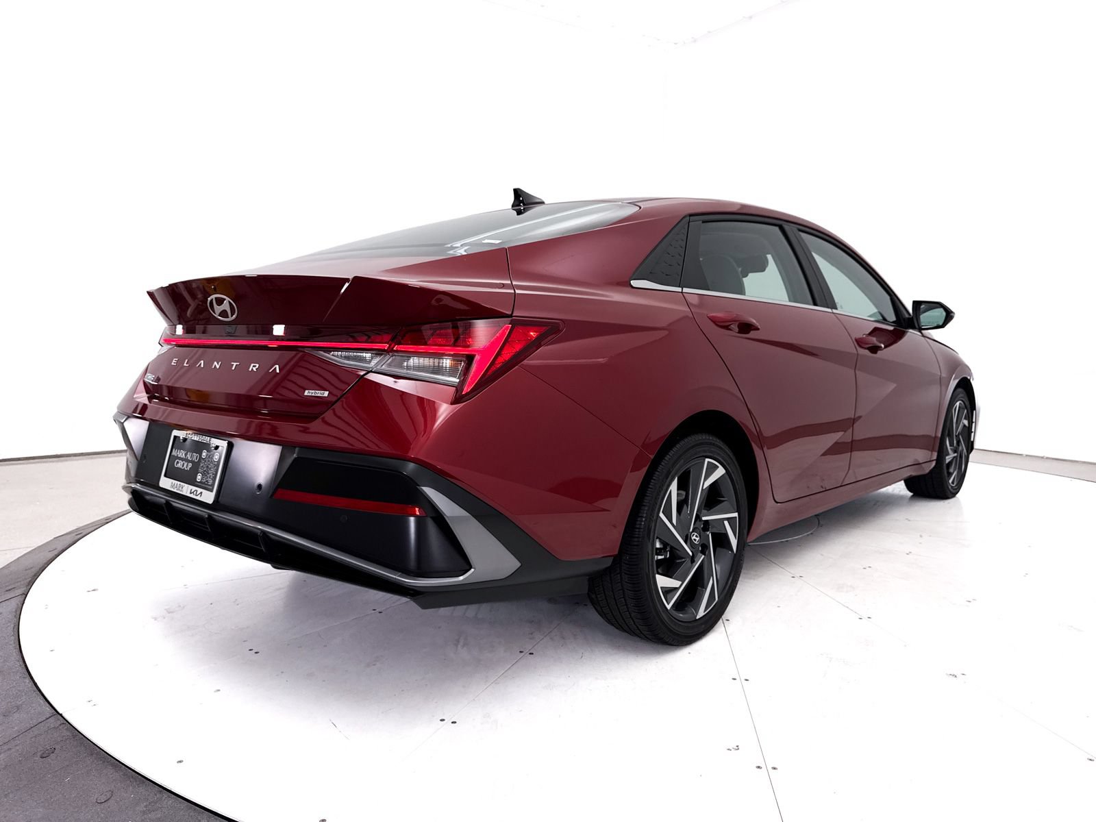 Used 2024 Hyundai Elantra Limited FWD image 19