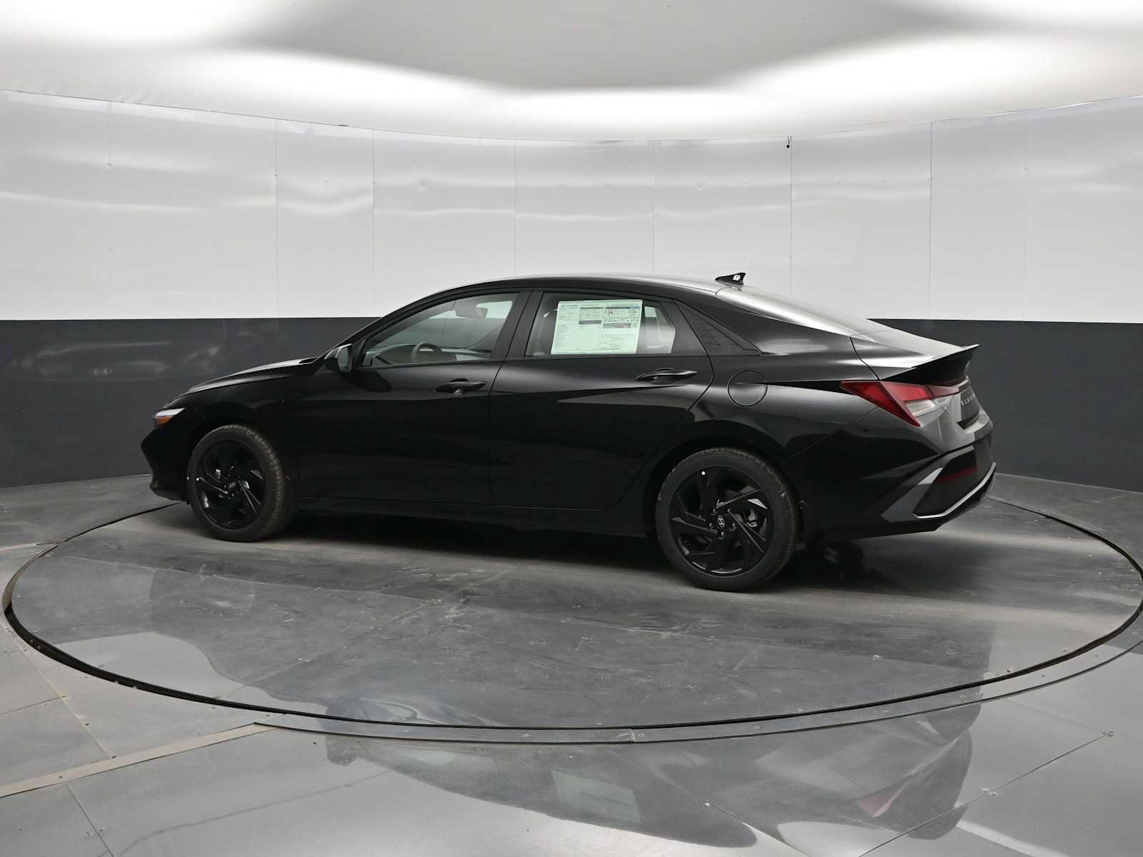 New 2026 Hyundai Elantra Sport FWD image 5