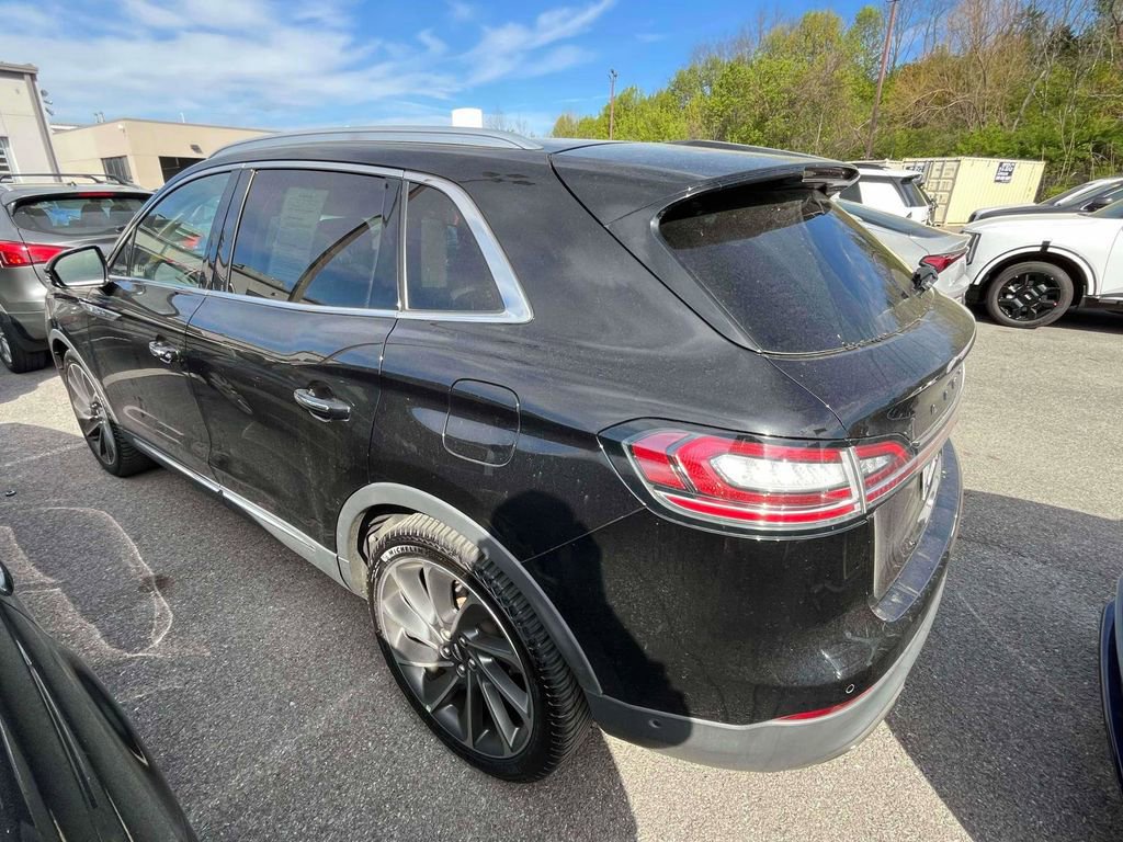 Used 2019 Lincoln Nautilus Reserve image 3