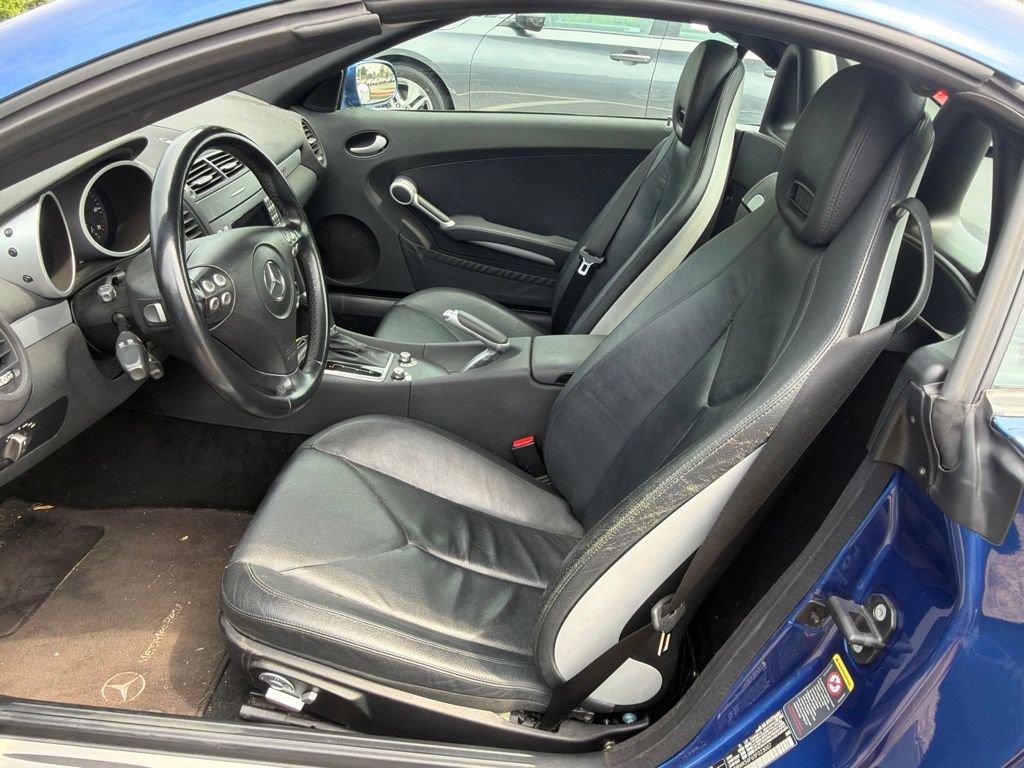 Used 2005 Mercedes-Benz SLK 350 image 3