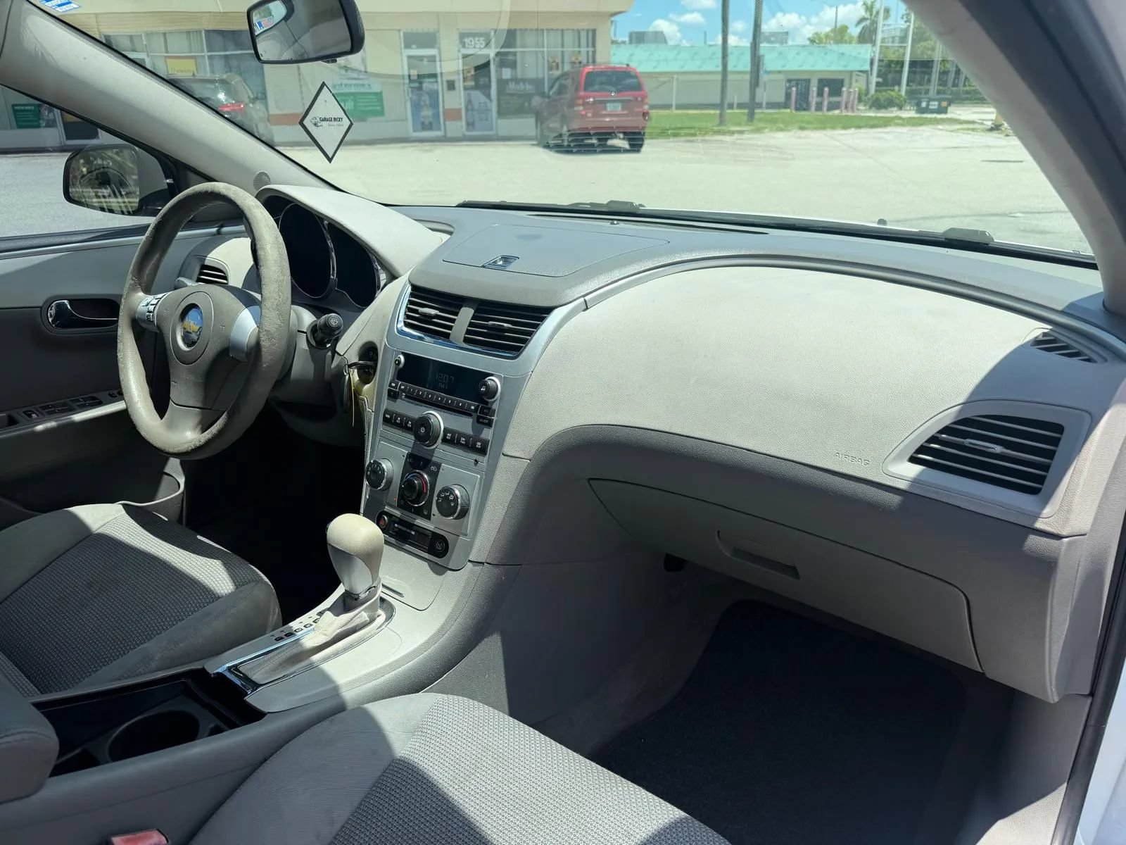 Used 2010 Chevrolet Malibu LS FWD image 21