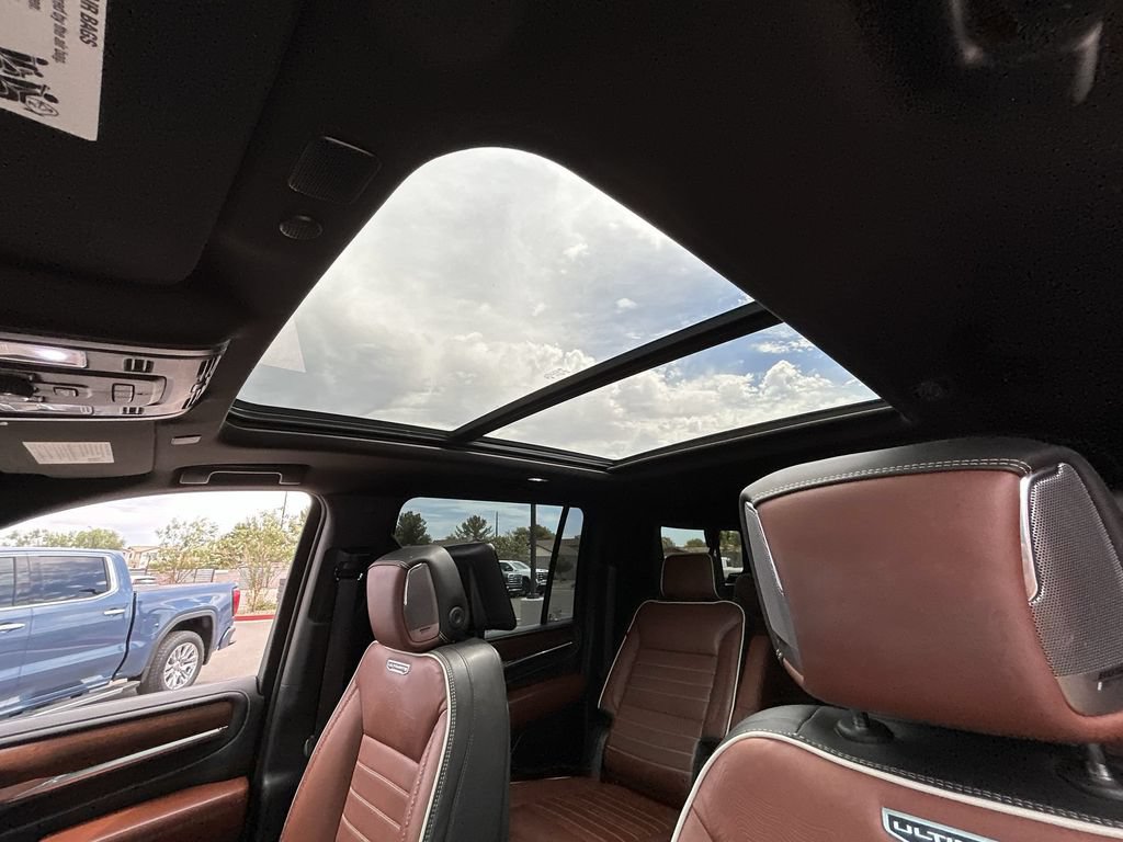 Used 2024 GMC Yukon XL Denali Ultimate AWD/4WD image 19