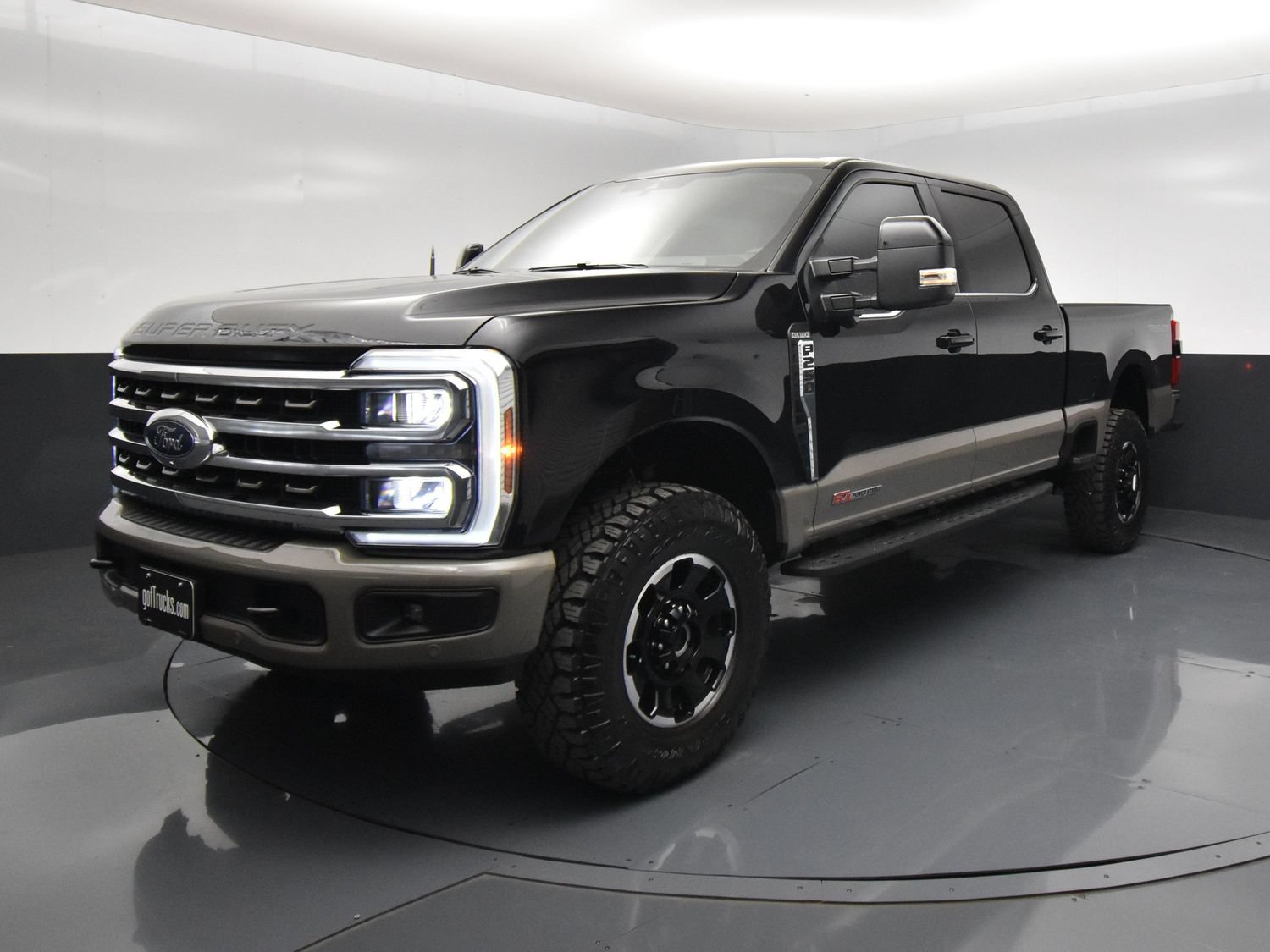 Used 2026 Ford F250 King Ranch w/ Tremor Off-Road Package AWD/4WD image 2