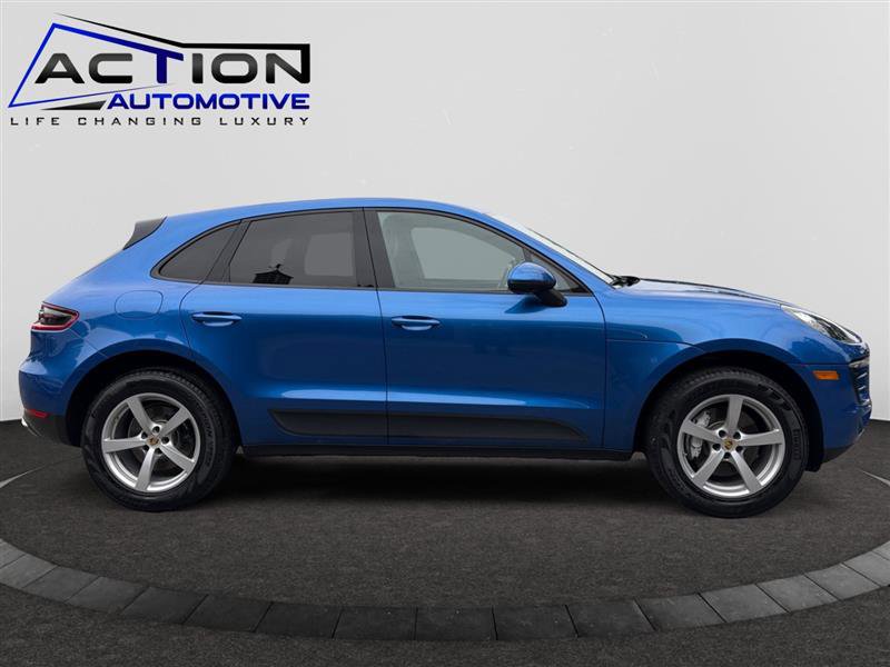Used 2018 Porsche Macan AWD image 9