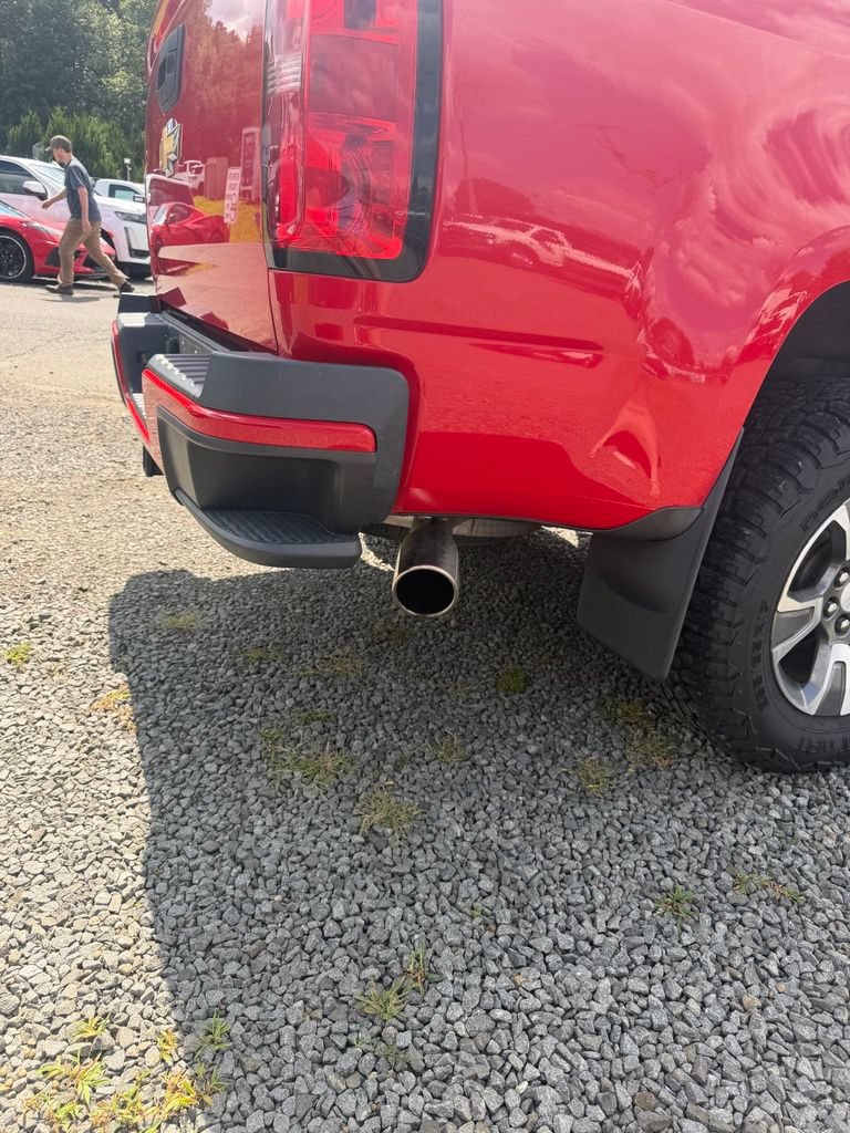 Used 2017 Chevrolet Colorado Z71 AWD/4WD image 10