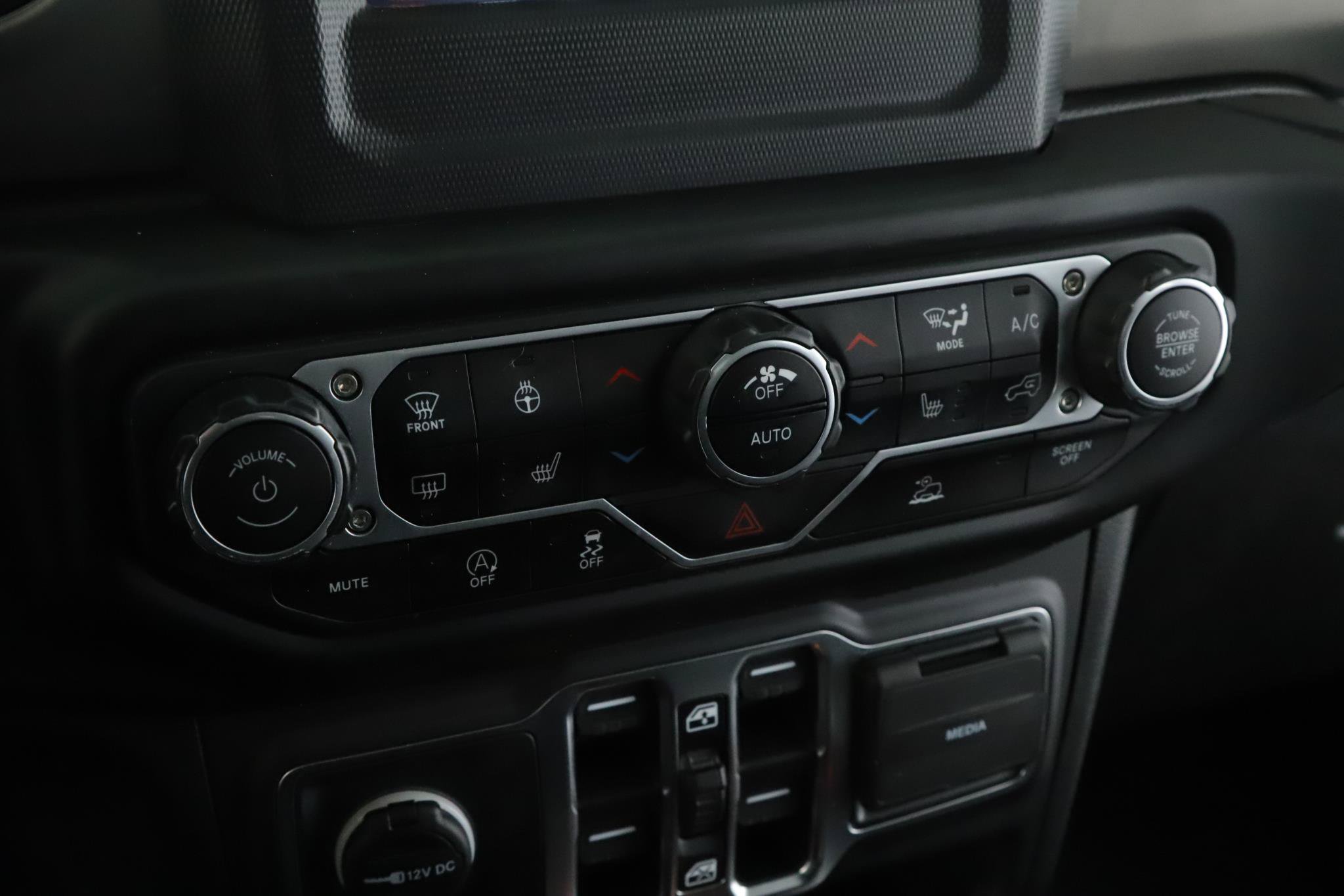 Used 2021 Jeep Wrangler Unlimited Sport AWD/4WD image 13