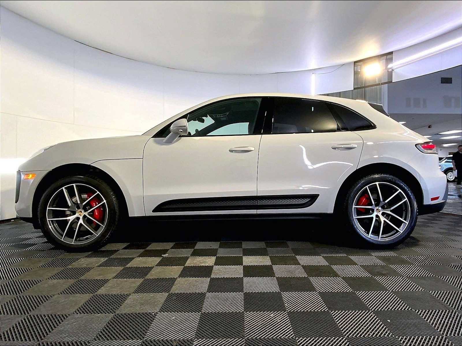 Certified 2024 Porsche Macan S AWD/4WD video 2