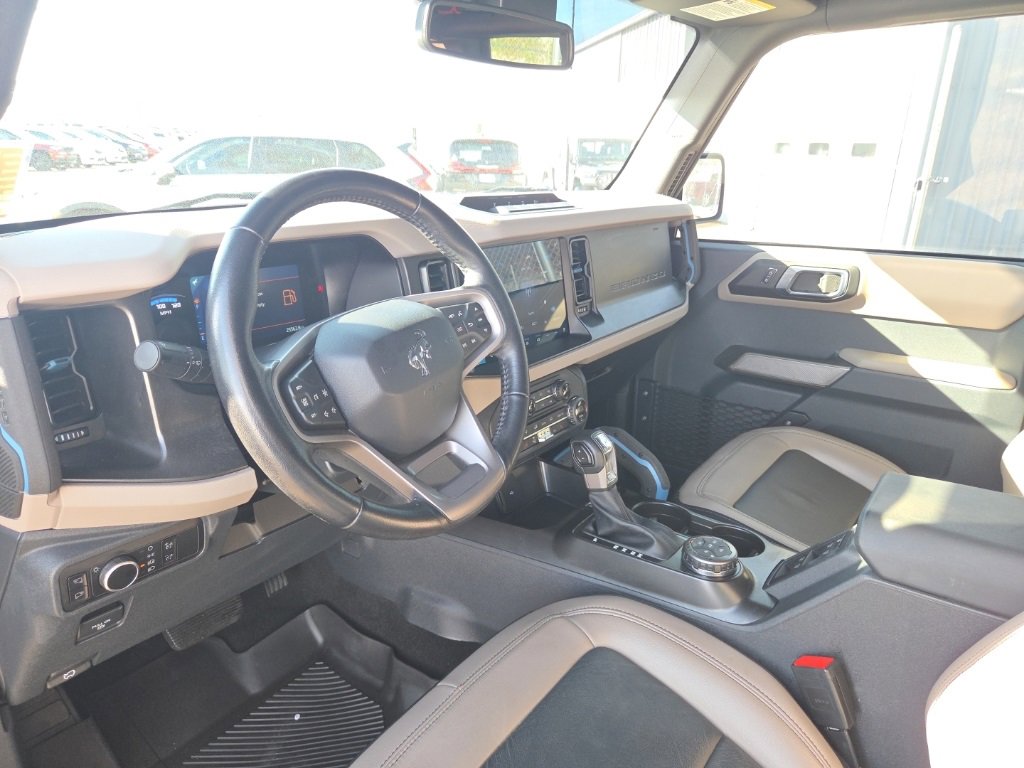 Used 2023 Ford Bronco Wildtrak image 14