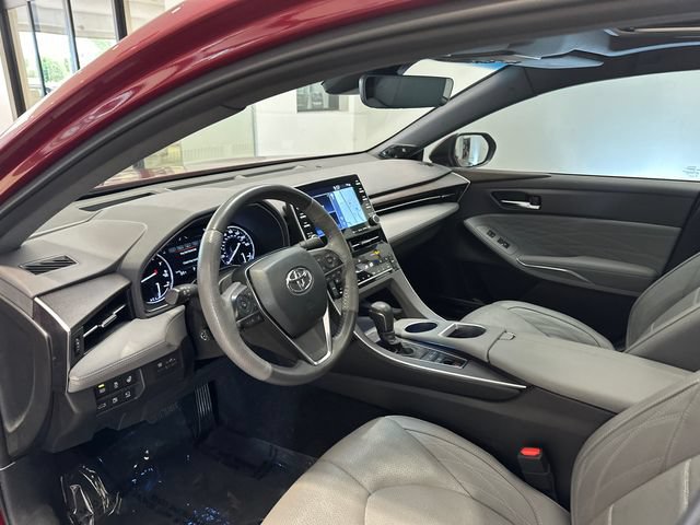 Used 2022 Toyota Avalon Limited w/ Advanced Safety Package FWD image 17