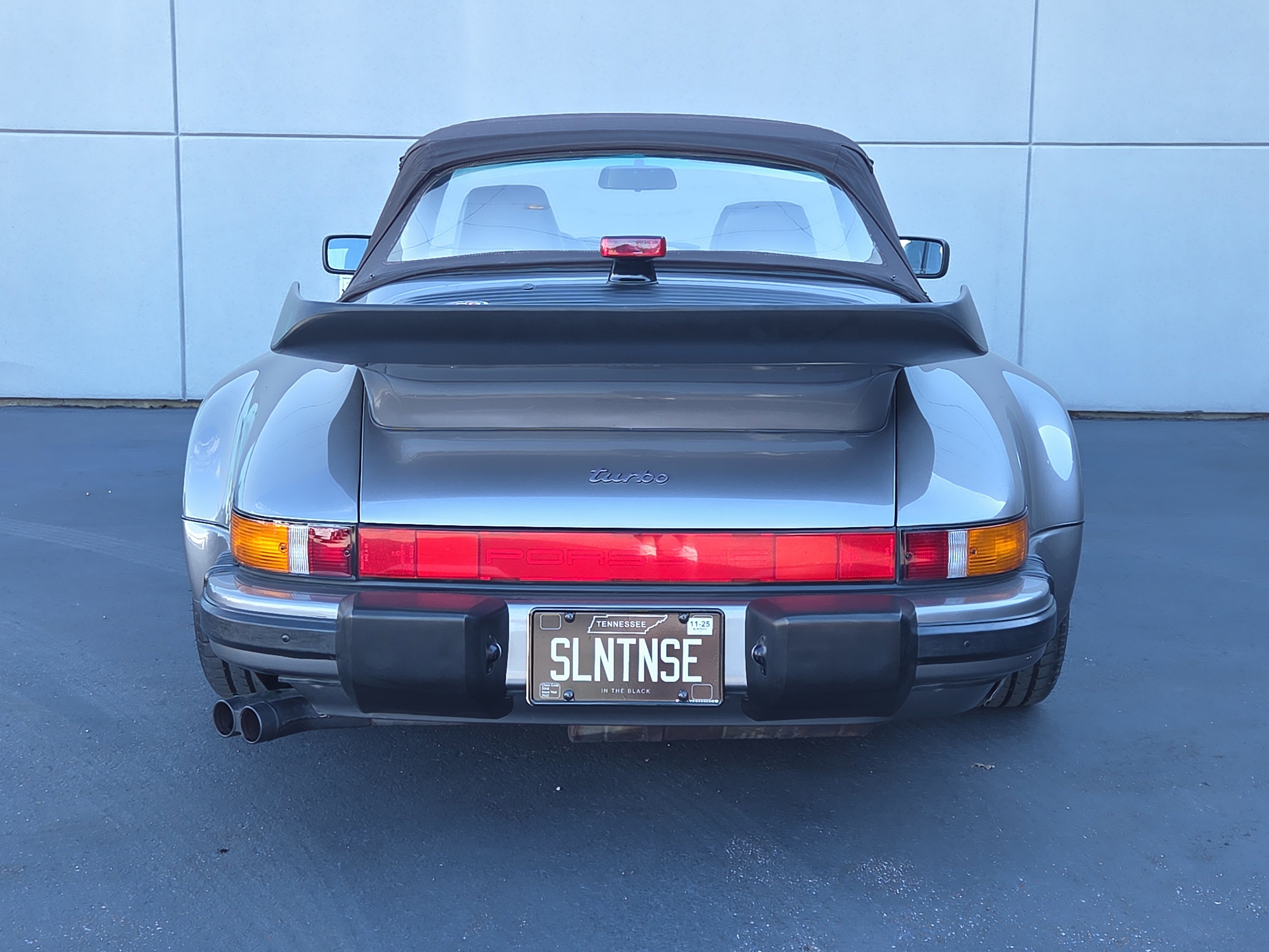 Used 1988 Porsche 911 Carrera image 6
