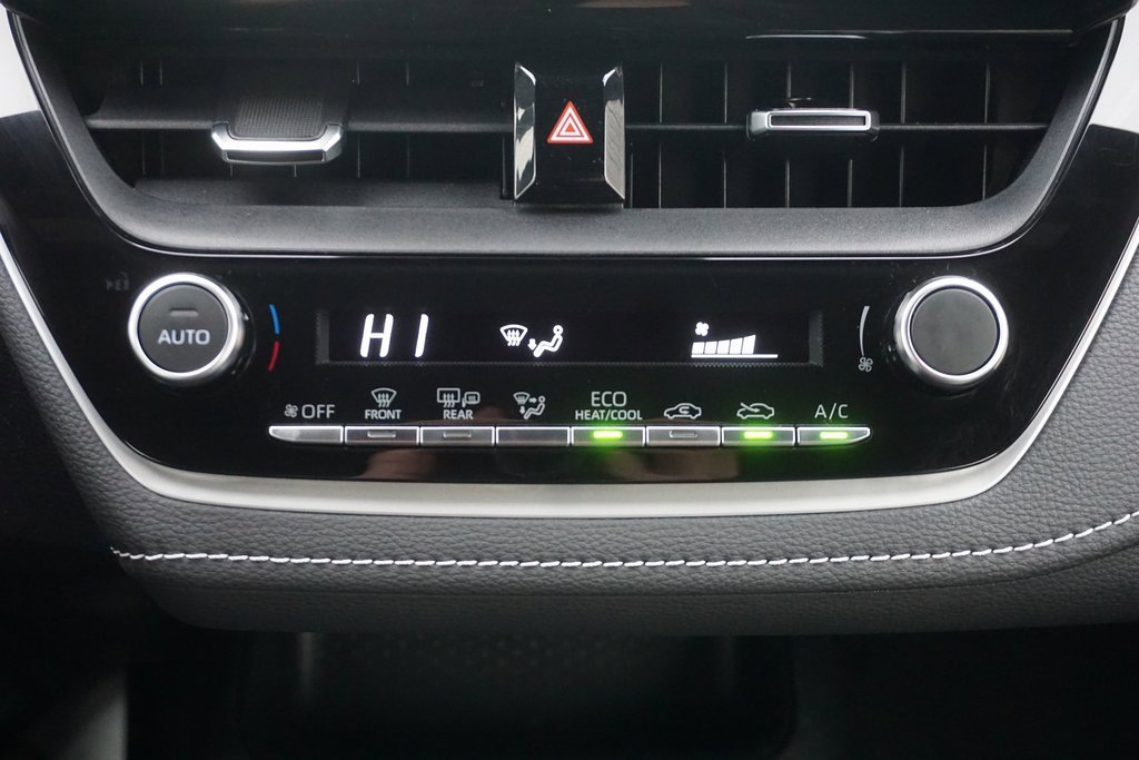 Used 2023 Toyota Corolla SE image 11
