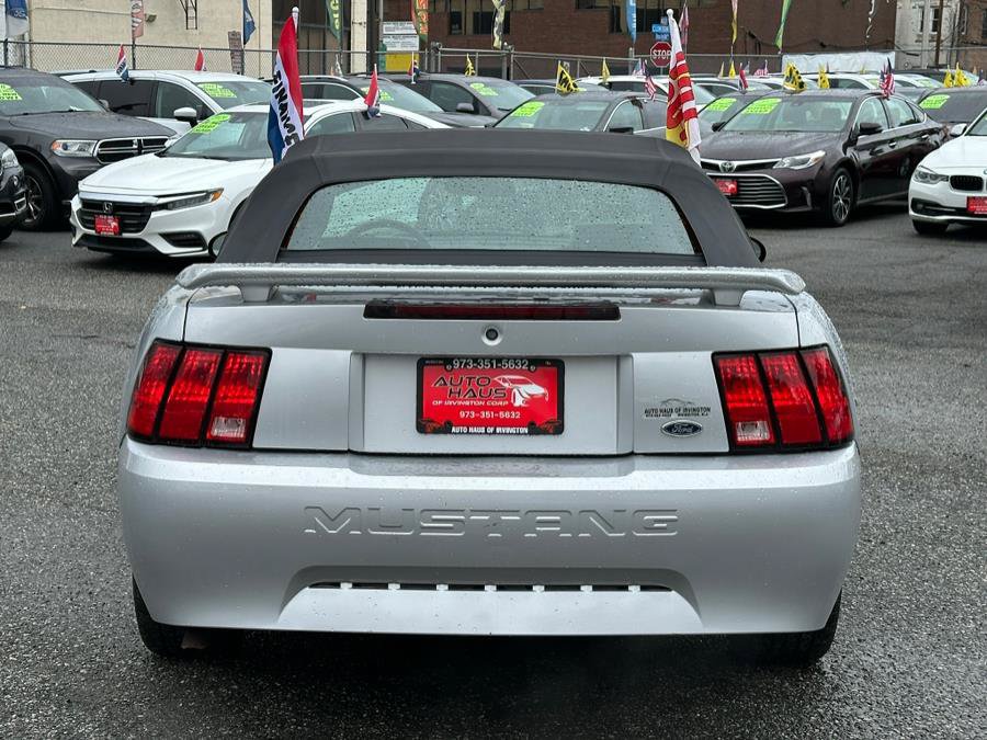 Used 2003 Ford Mustang Premium RWD image 5