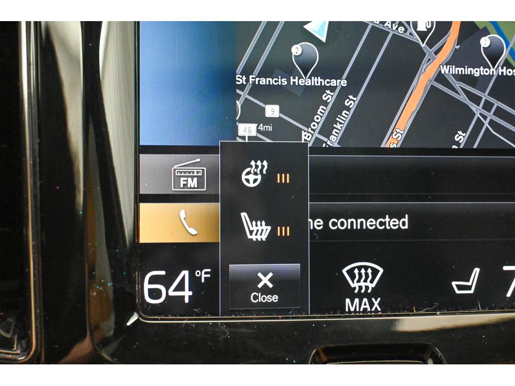 Used 2018 Volvo XC60 T6 Momentum w/ Vision Package image 50