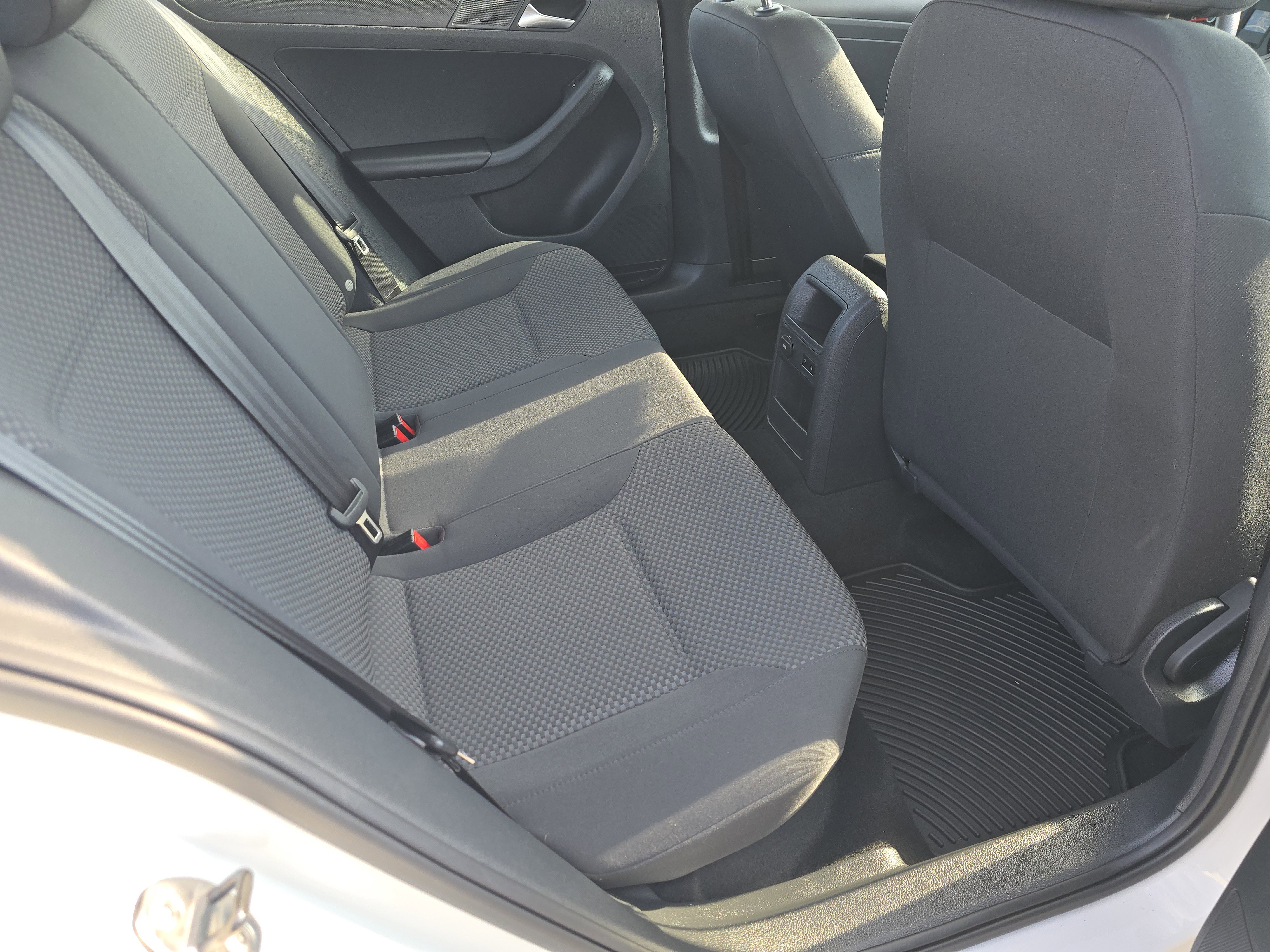 Used 2013 Volkswagen Jetta S image 12