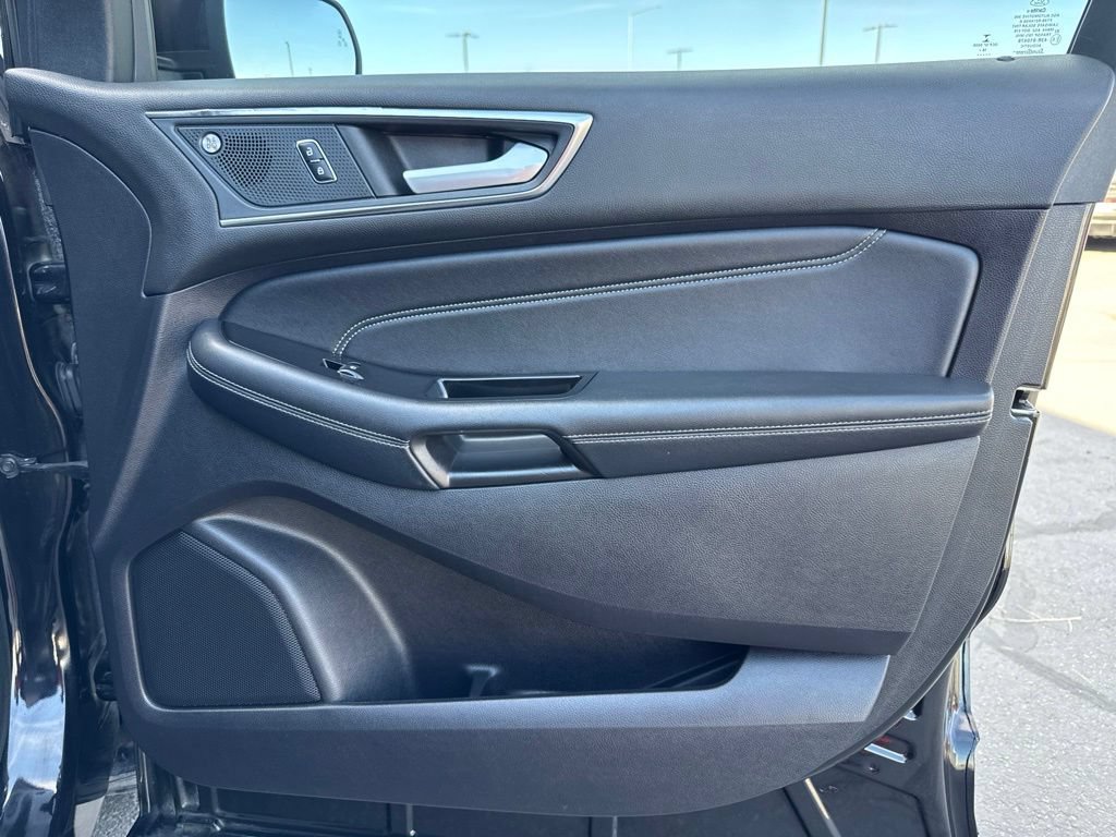 Used 2019 Ford Edge Titanium w/ Equipment Group 301A FWD image 42
