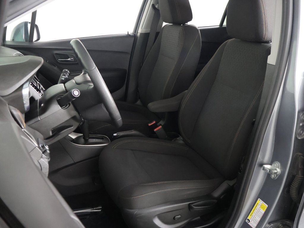 Used 2020 Chevrolet Trax LS w/ Tint and Cruise Package image 25