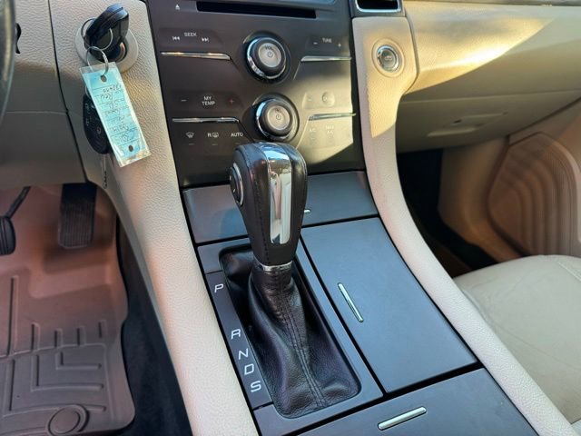 Used 2014 Ford Taurus SEL w/ Equipment Group 201A FWD image 18
