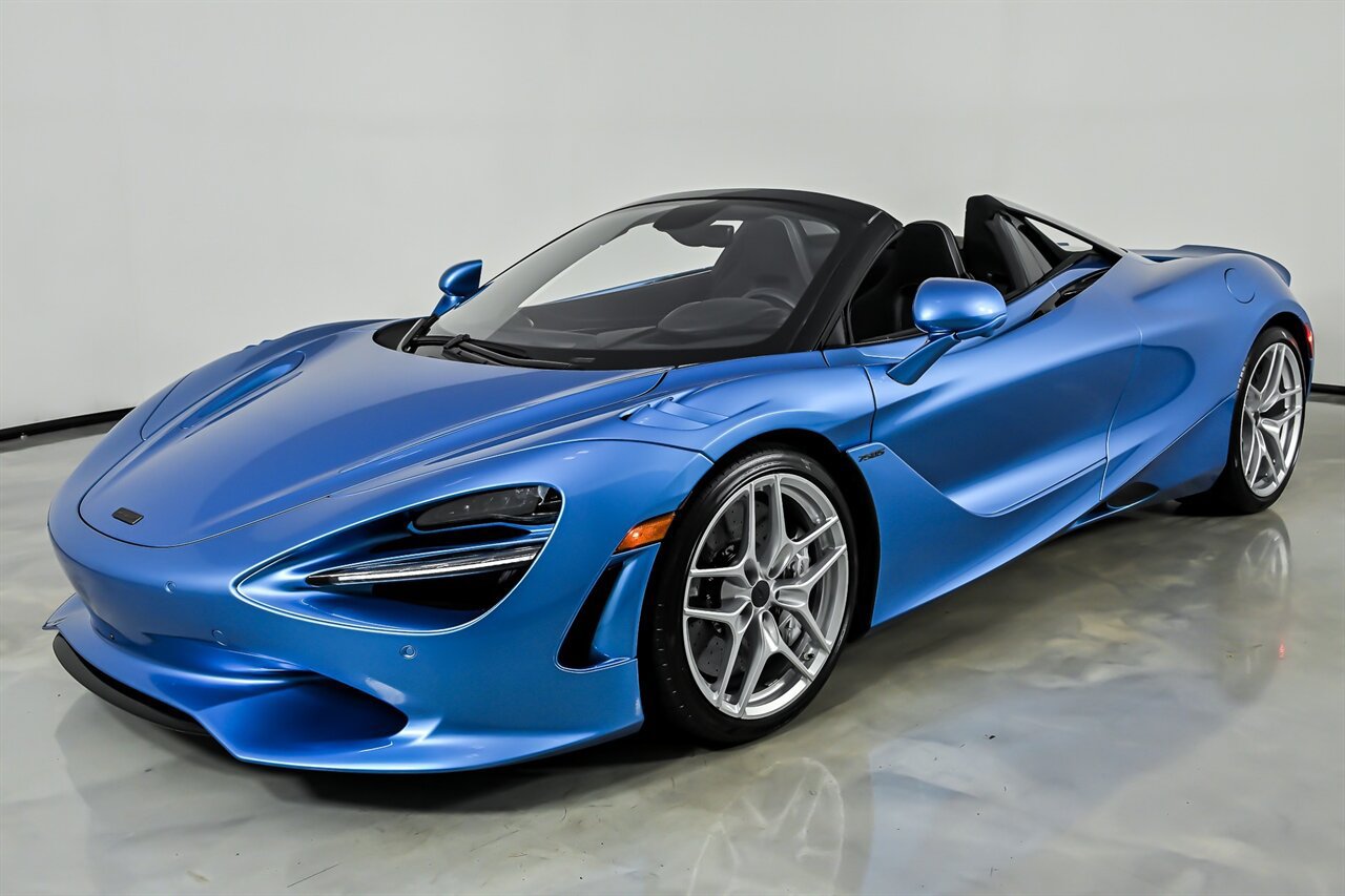 Used 2025 McLaren 750S Spider RWD image 5