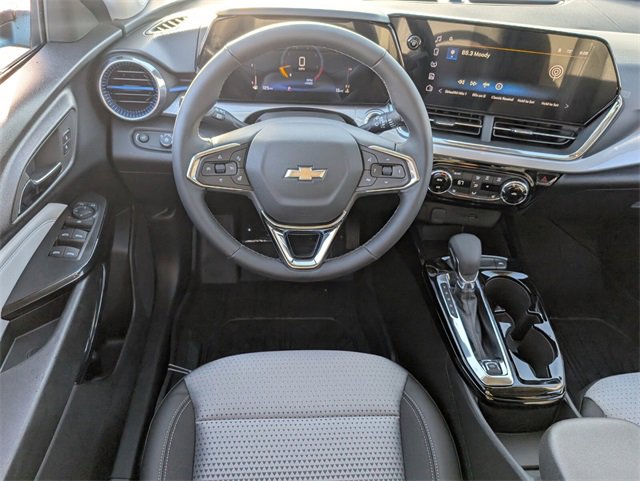 New 2025 Chevrolet Trax LT w/ Driver Confidence Package image 7