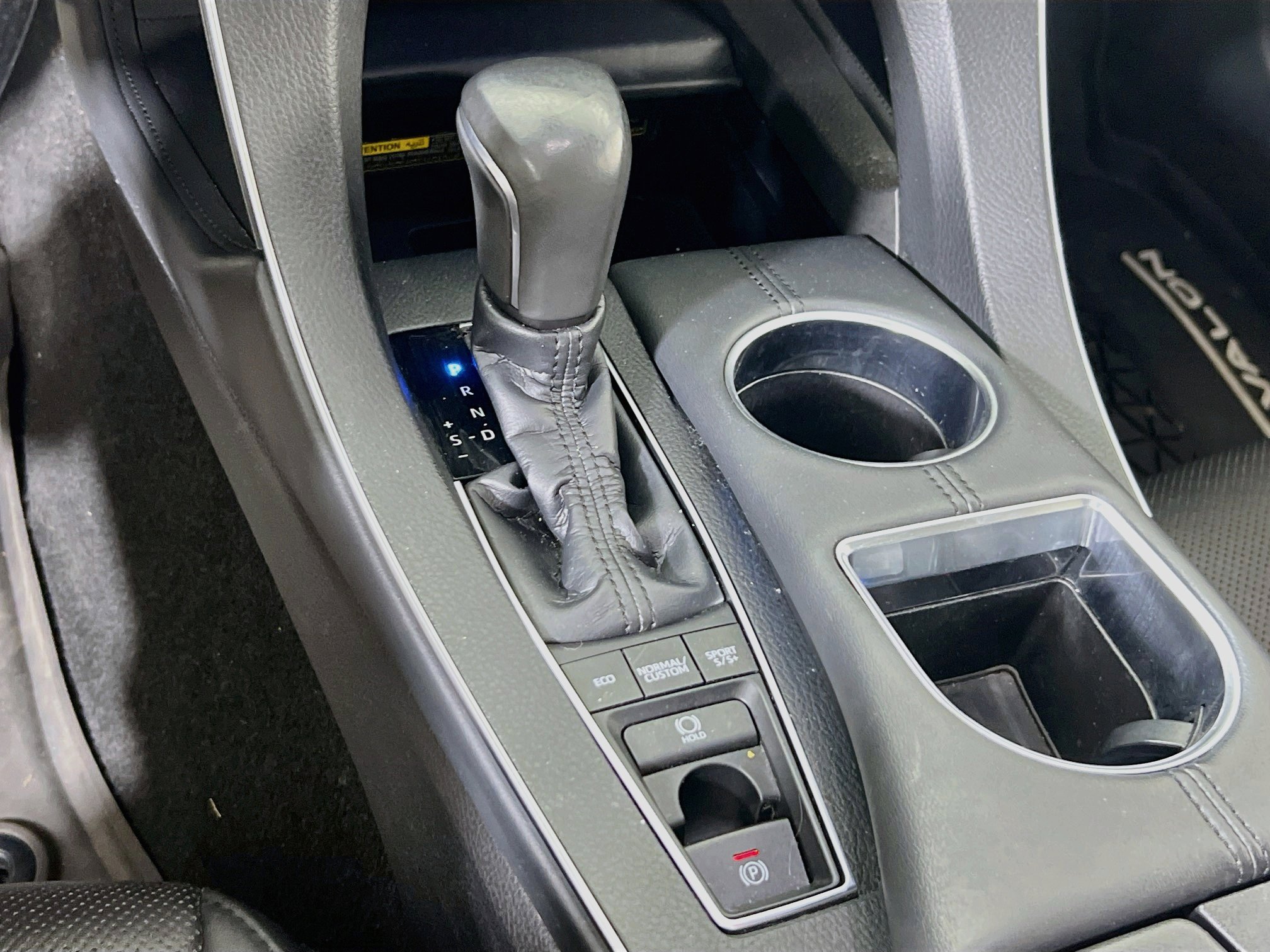 Used 2019 Toyota Avalon Touring w/ All Weather Liner Package FWD image 17