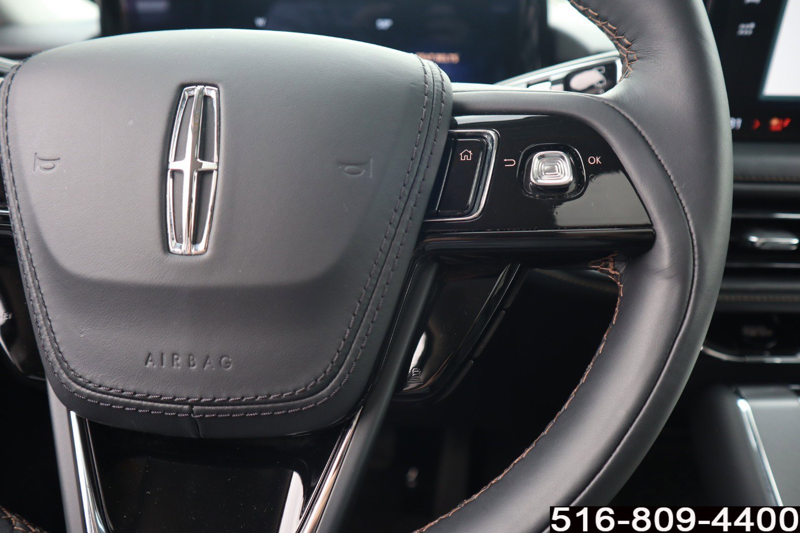 Used 2025 Lincoln Aviator AWD image 26