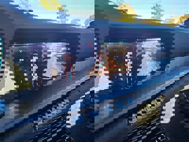 Used 2025 Porsche 911 Carrera 4 GTS image 31