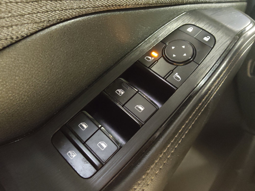 Used 2023 Nissan Rogue SV image 27