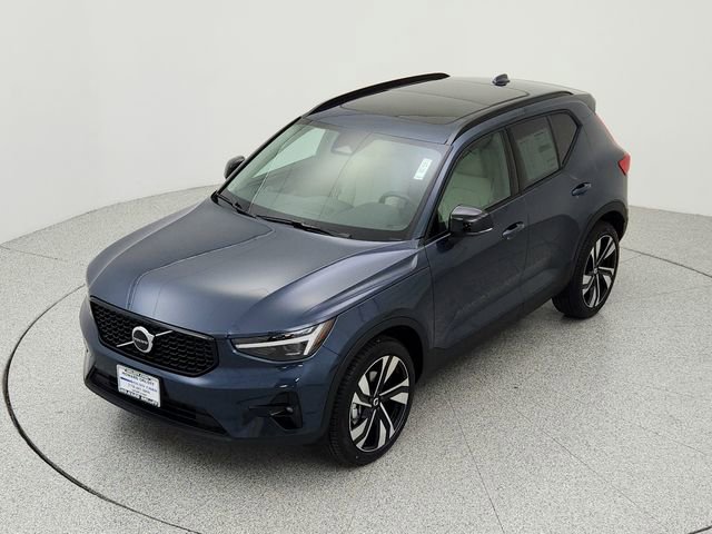 New 2026 Volvo XC40 B5 Ultra w/ Climate Package image 13