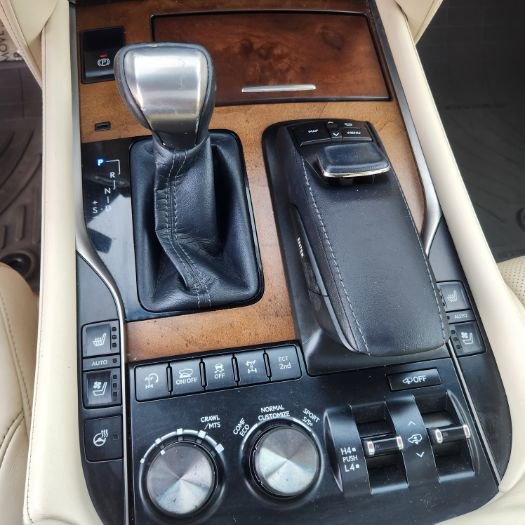 Used 2017 Lexus LX 570 4WD image 31