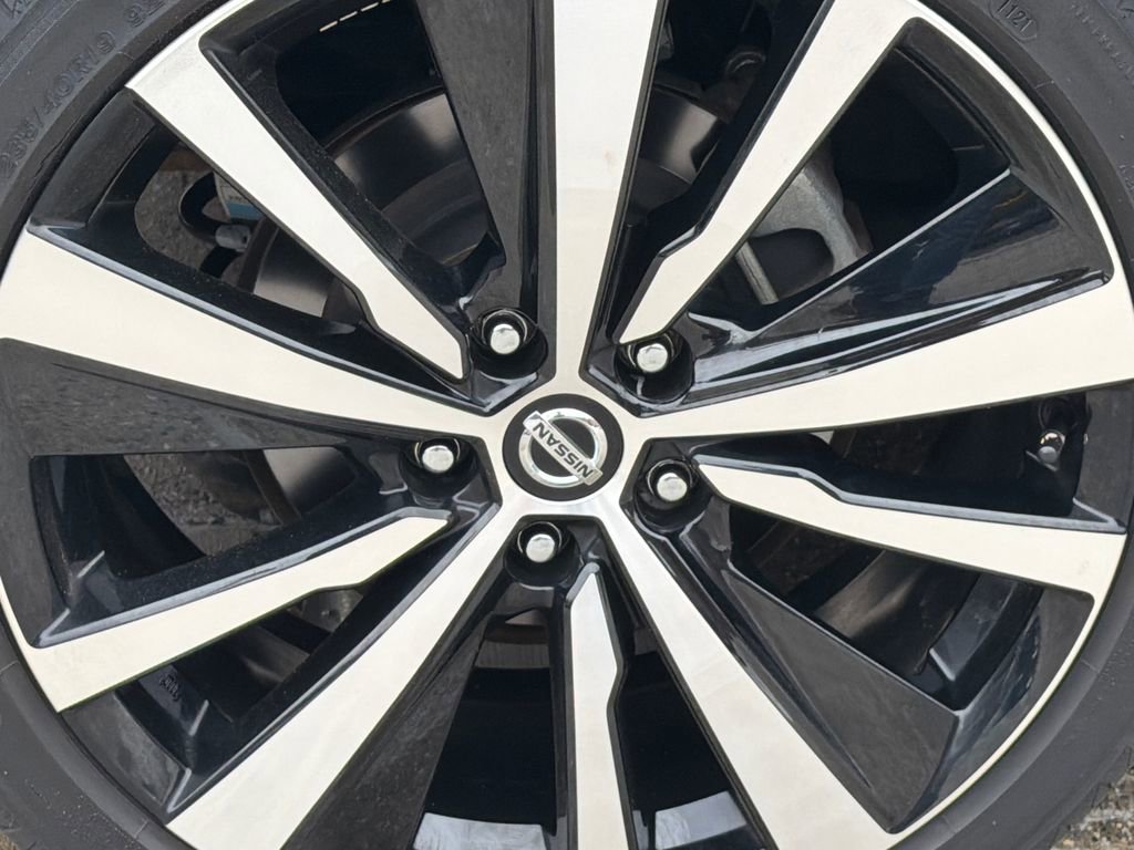 Used 2021 Nissan Altima 2.5 SR w/ SR Premium Package image 6