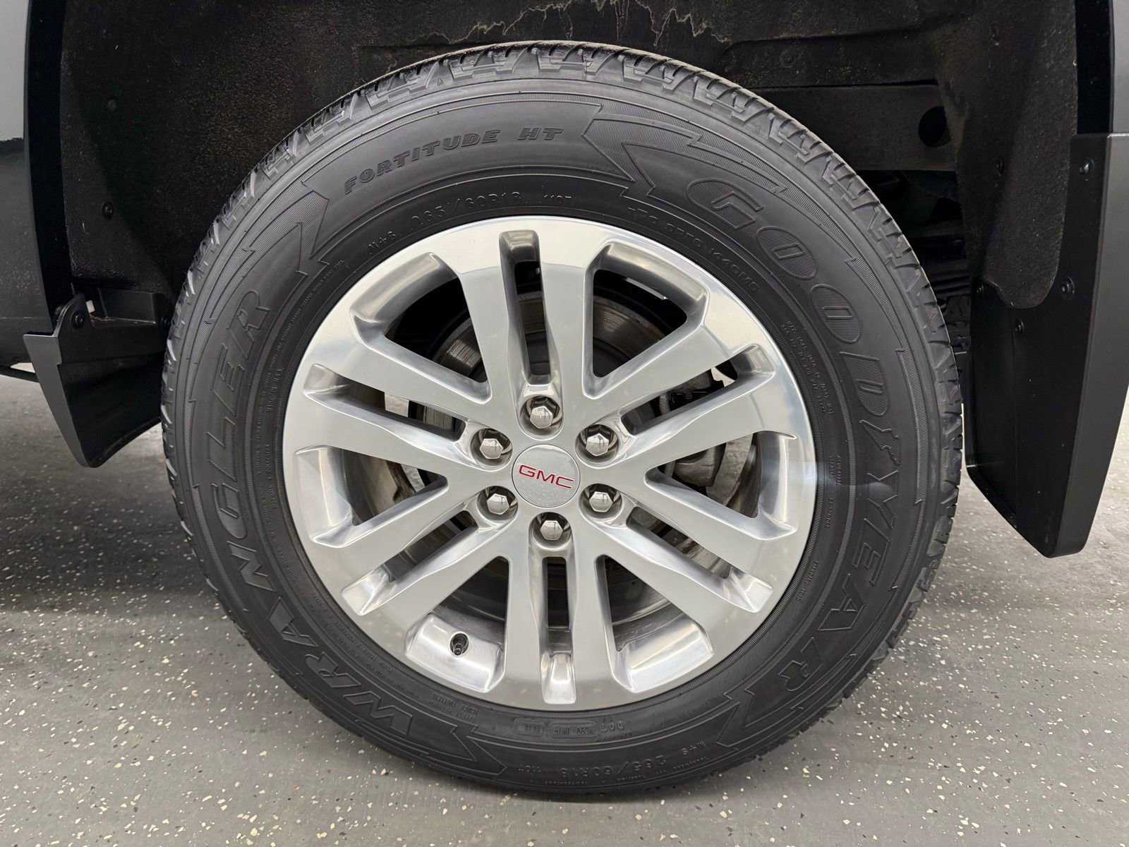 Used 2018 GMC Canyon SLT w/ Driver Alert Package image 19