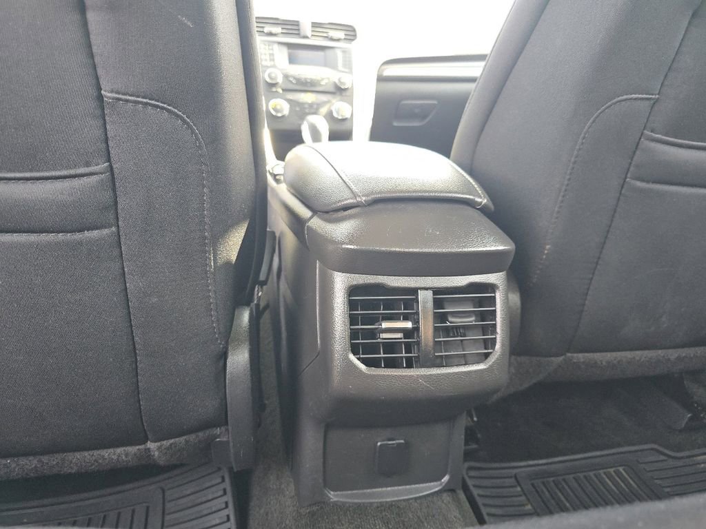 Used 2015 Ford Fusion SE image 30