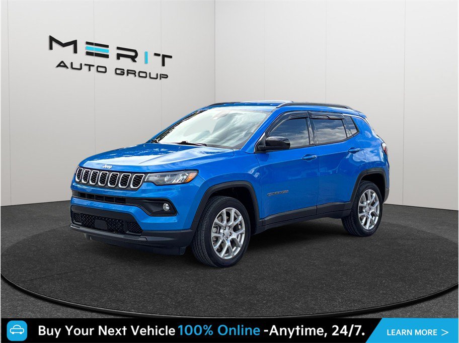 Used 2024 Jeep Compass Latitude AWD/4WD image 4