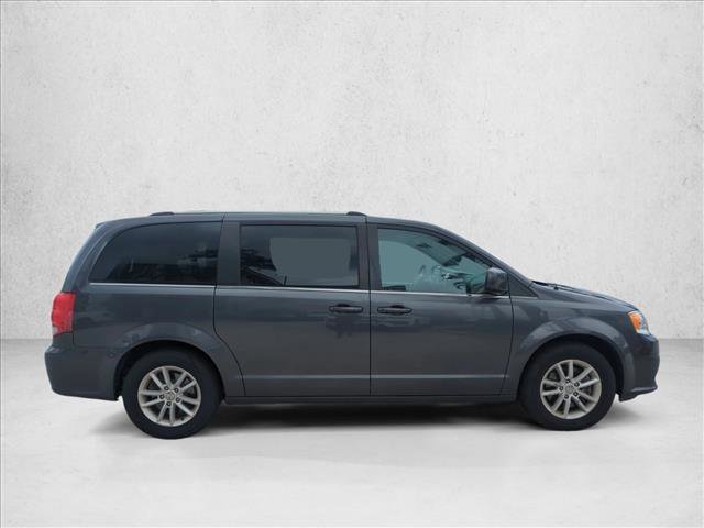 Used 2018 Dodge Grand Caravan SXT image 4