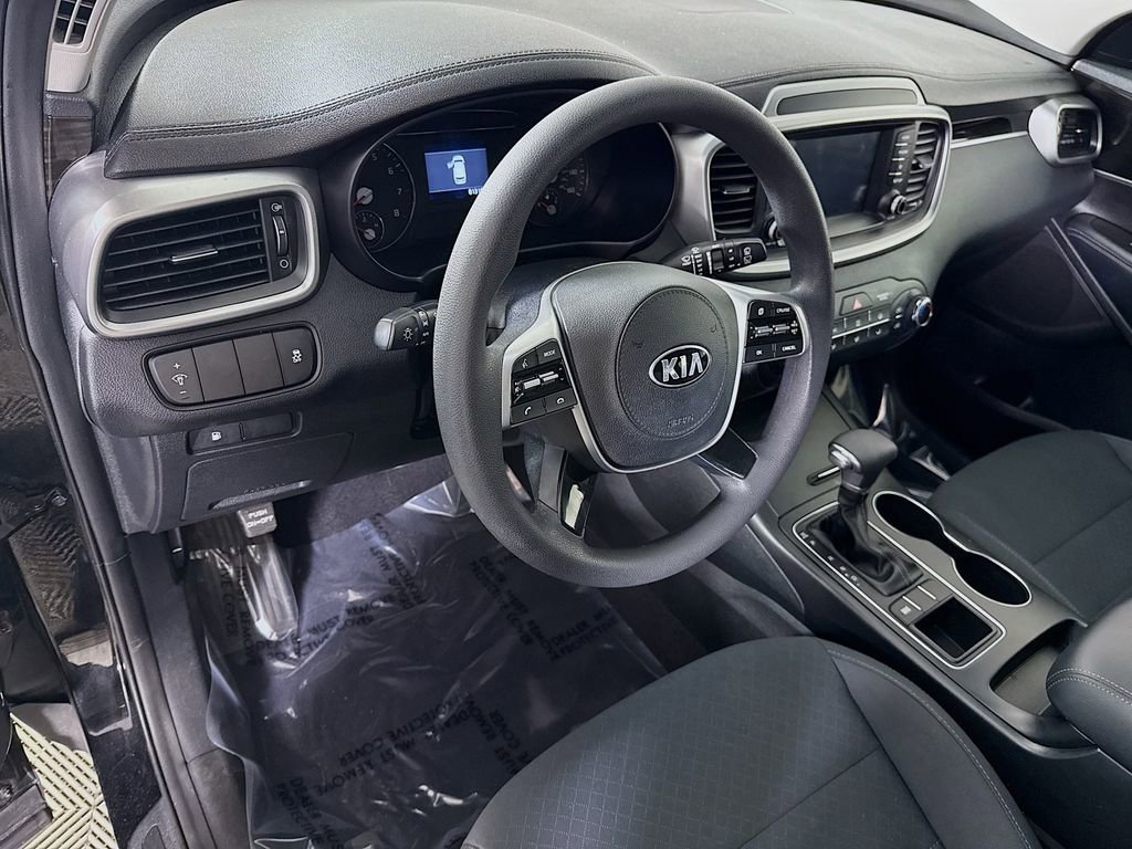 Used 2019 Kia Sorento L image 16