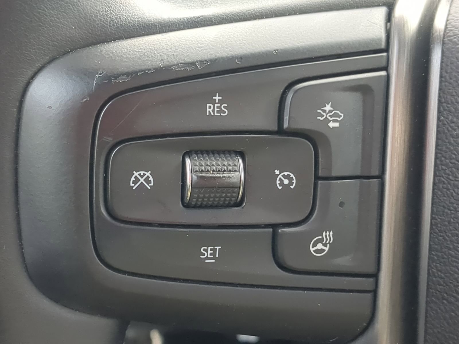 Used 2023 GMC Sierra 3500 Denali image 13