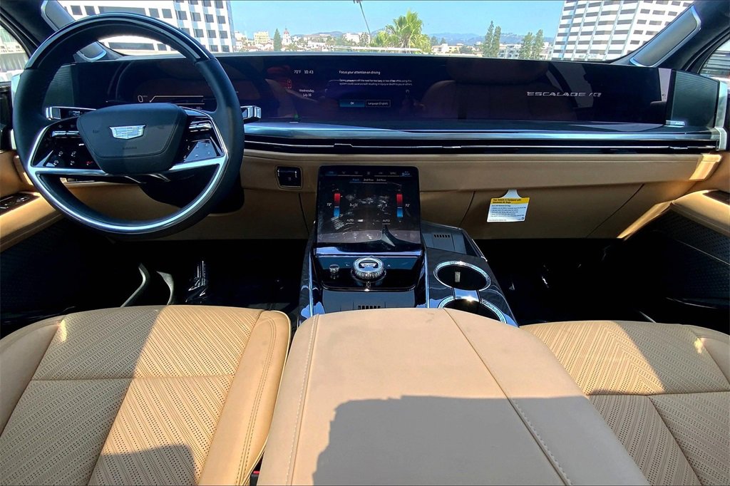 New 2025 Cadillac Escalade IQ Luxury 2 image 7