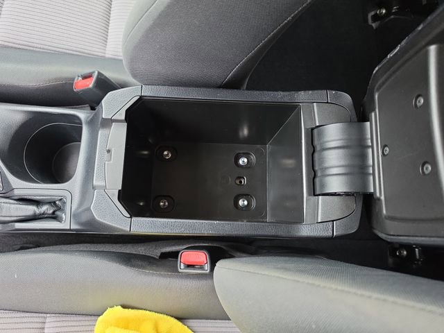 Used 2014 Toyota RAV4 LE AWD/4WD image 21